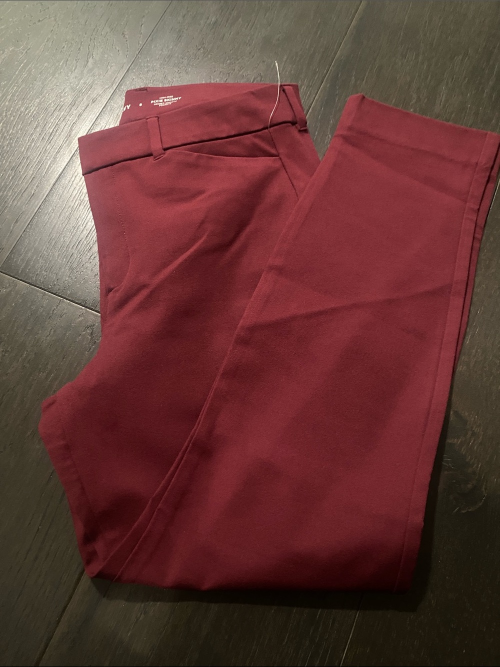 Old Navy Women's Cropped Pants in Deep Wine